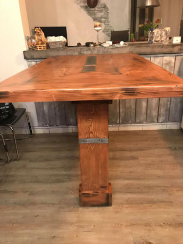 BARSTOW Table